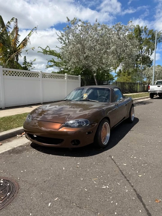 2001 Mazda NB MX-5 Miata - Image 2 of 8