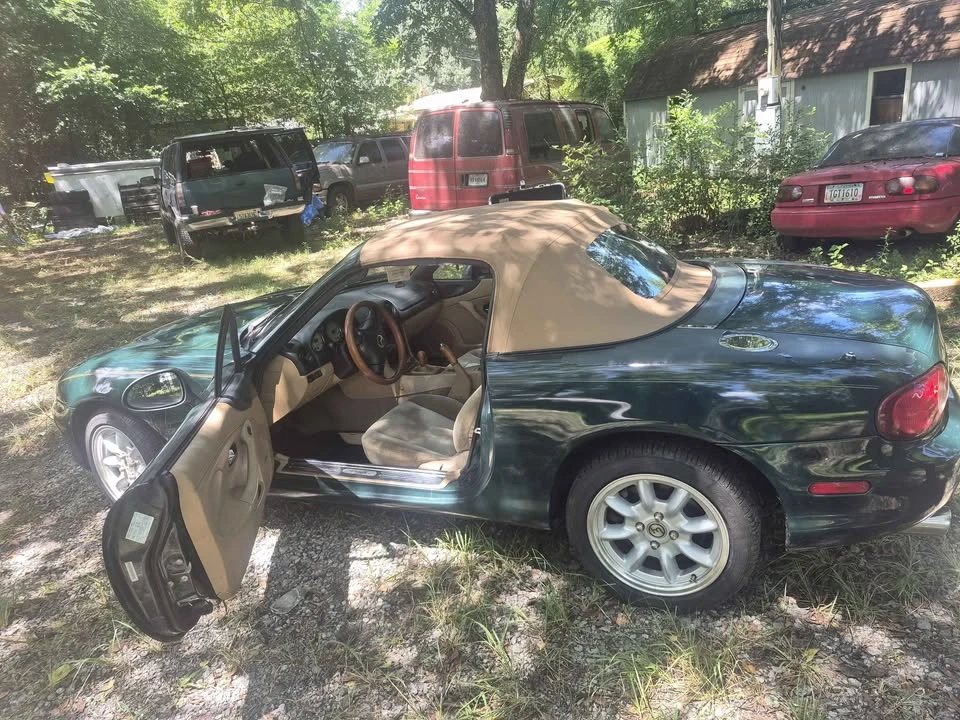 2001 Mazda NB MX-5 Miata - Image 4 of 4