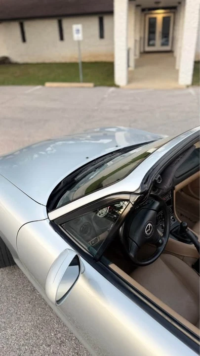 2001 Mazda NB MX-5 Miata - Image 9 of 12