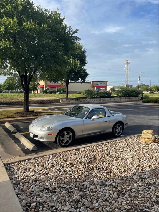 2001 Mazda NB MX-5 Miata - Image 11 of 12