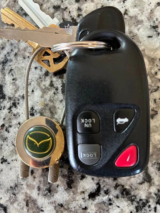 2001 Mazda NB MX-5 Miata - Image 13 of 14