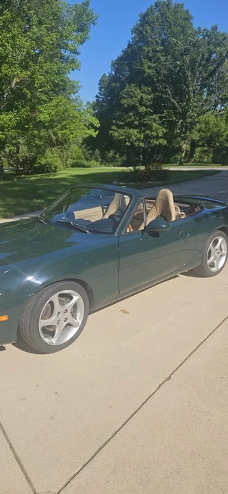 2001 Mazda NB MX-5 Miata - Image 5 of 8