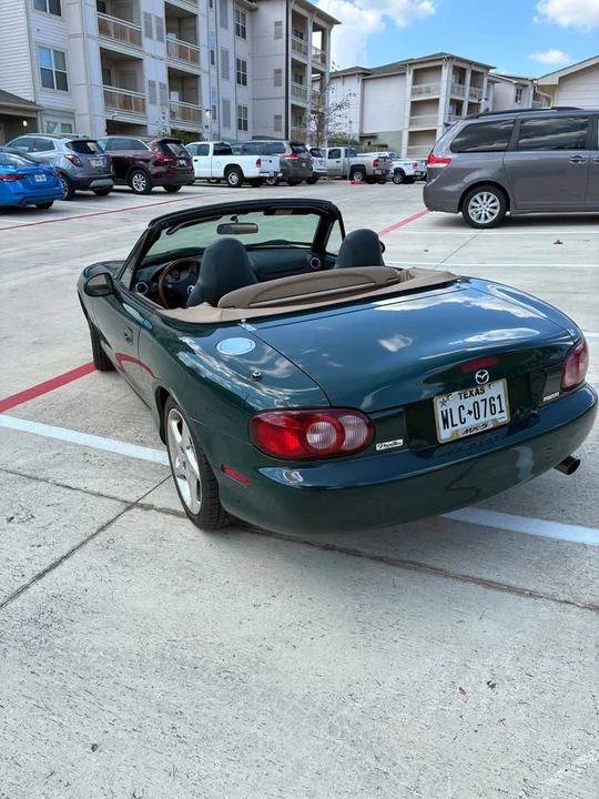 2001 Mazda NB MX-5 Miata - Image 4 of 14