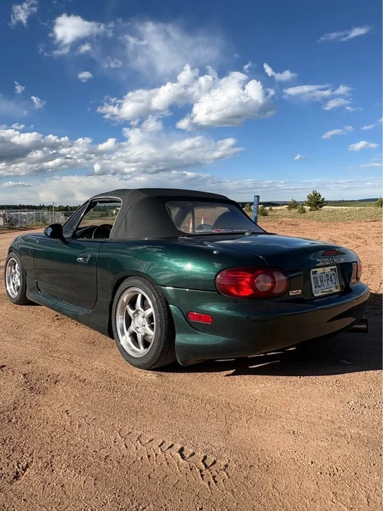 2001 Mazda NB MX-5 Miata - Image 2 of 10