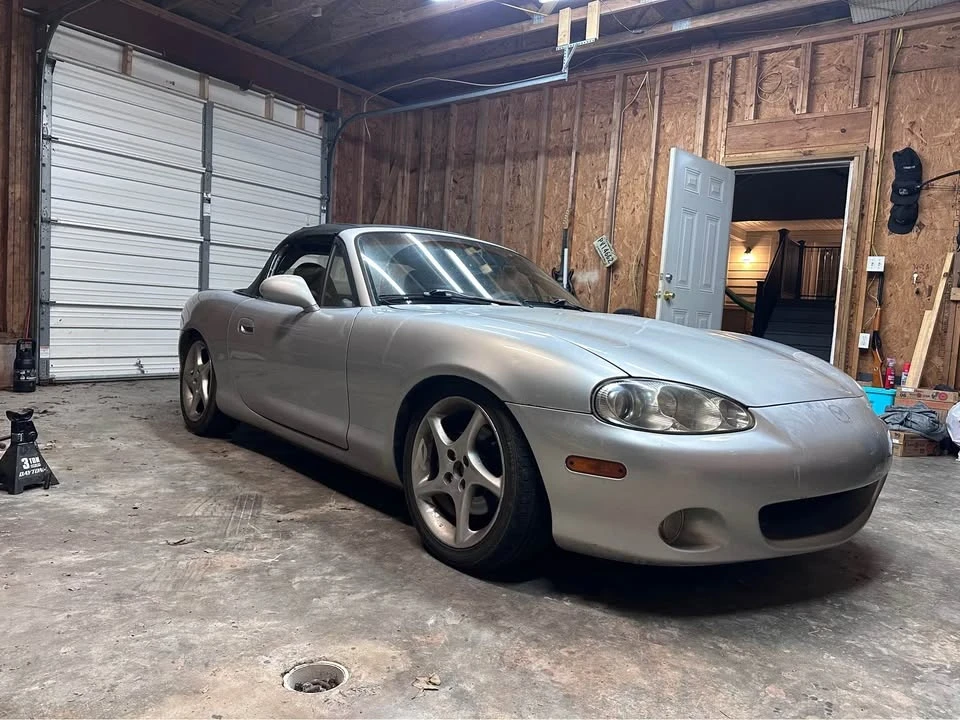 2001 Mazda NB MX-5 Miata - Image 2 of 4