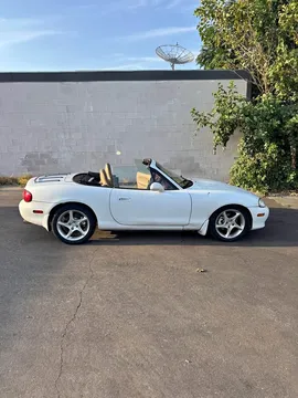 2001 Mazda MX-5 Miata