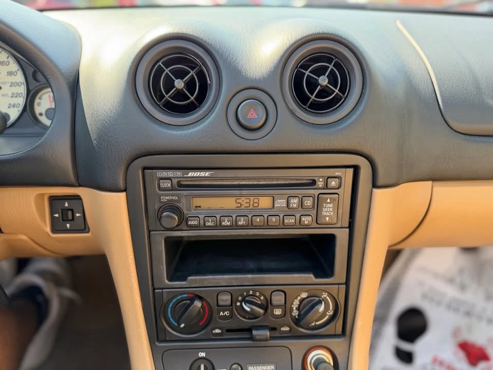 2001 Mazda NB MX-5 Miata - Image 20 of 20