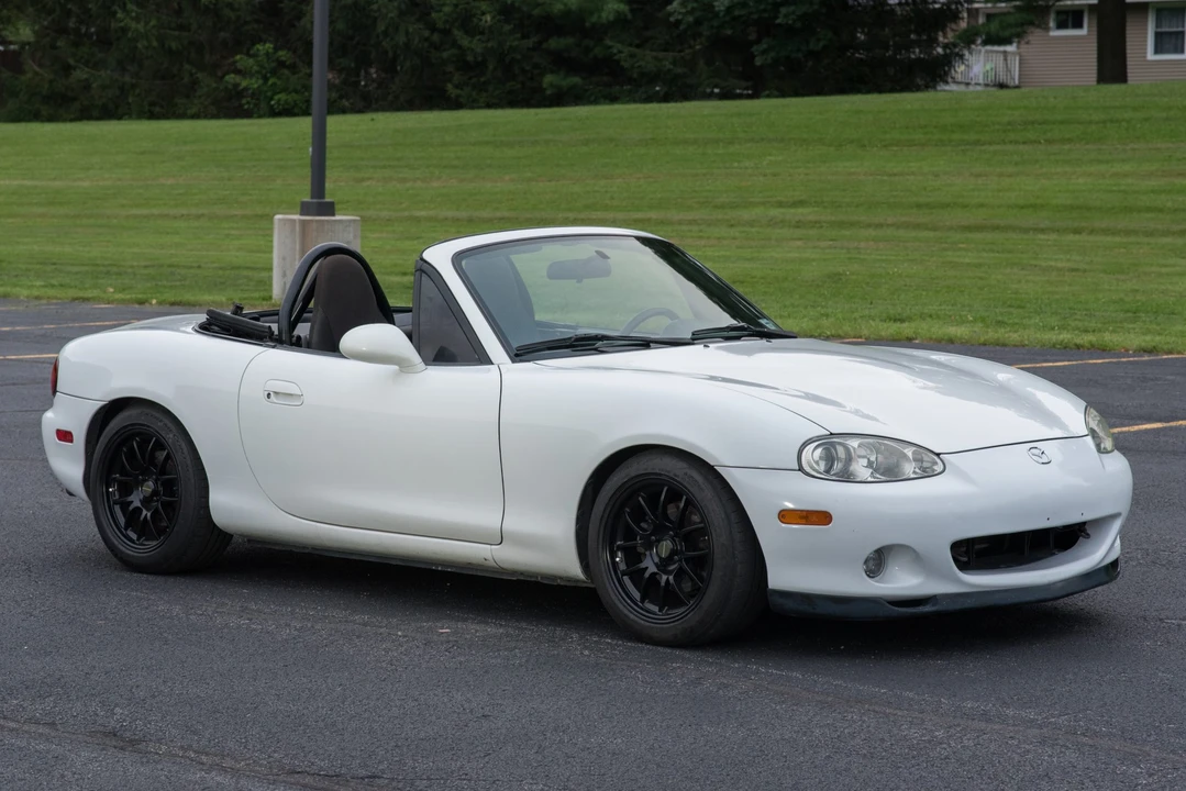 2001 Mazda NB MX-5 Miata - Image 11 of 31