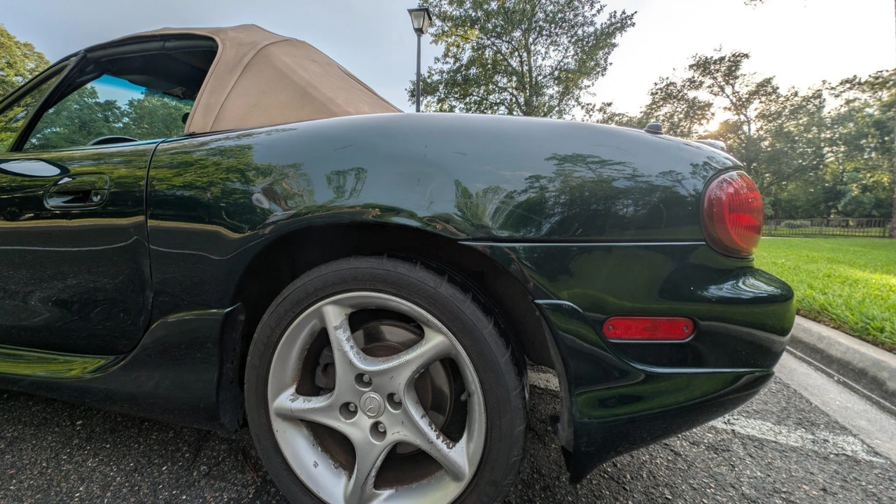 2001 Mazda NB MX-5 Miata - Image 12 of 31