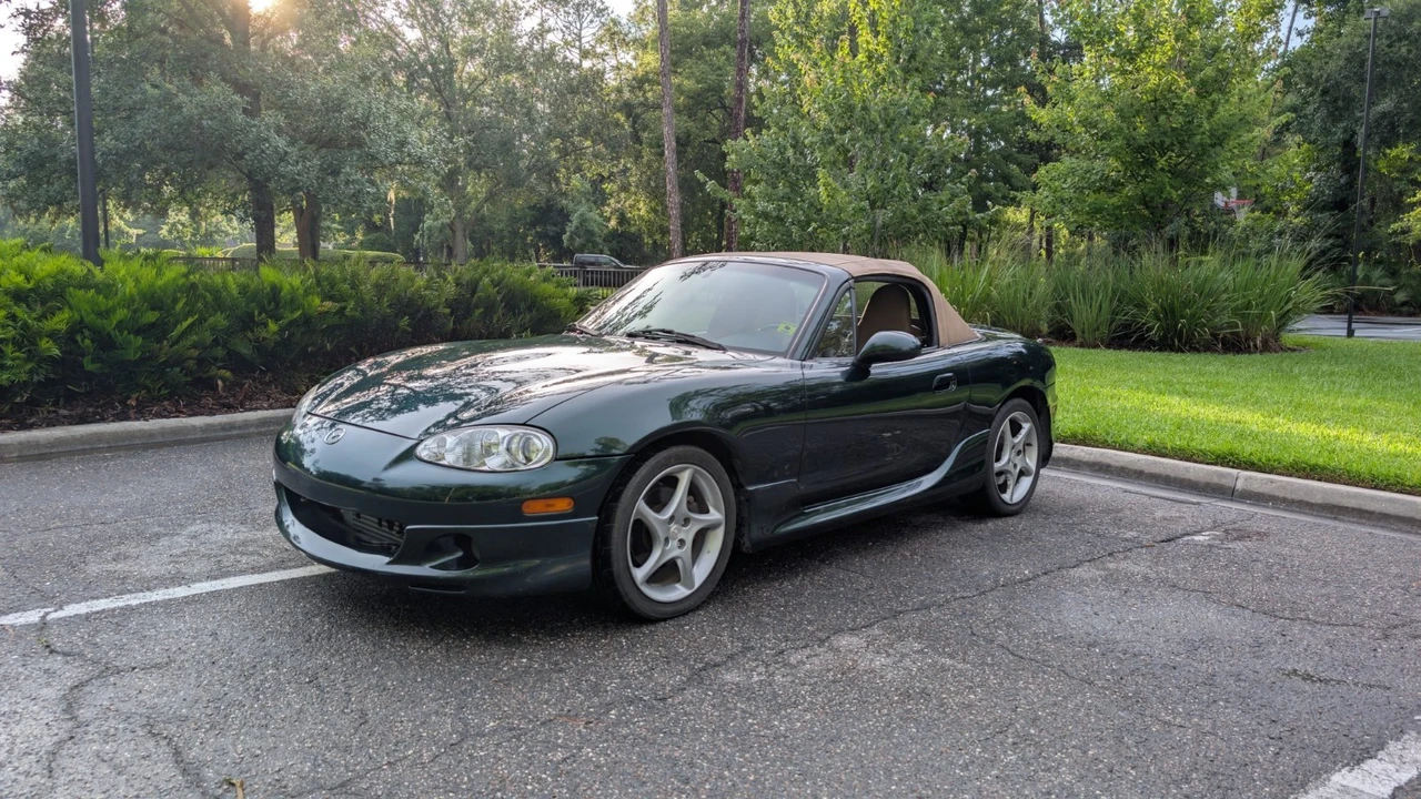 2001 Mazda NB MX-5 Miata - Image 2 of 31