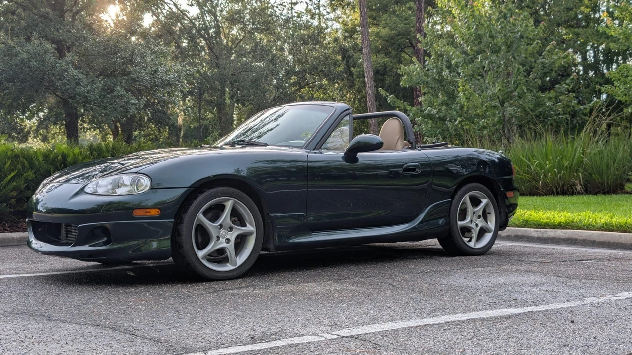 2001 Mazda NB MX-5 Miata - Image 20 of 31