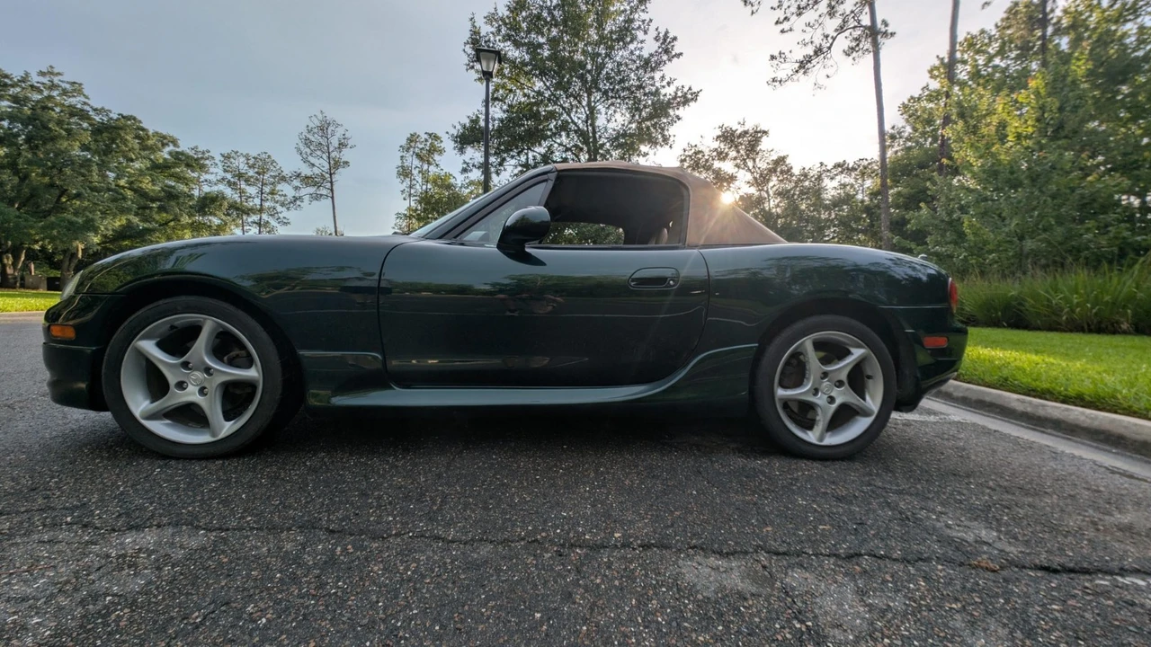 2001 Mazda NB MX-5 Miata - Image 13 of 31