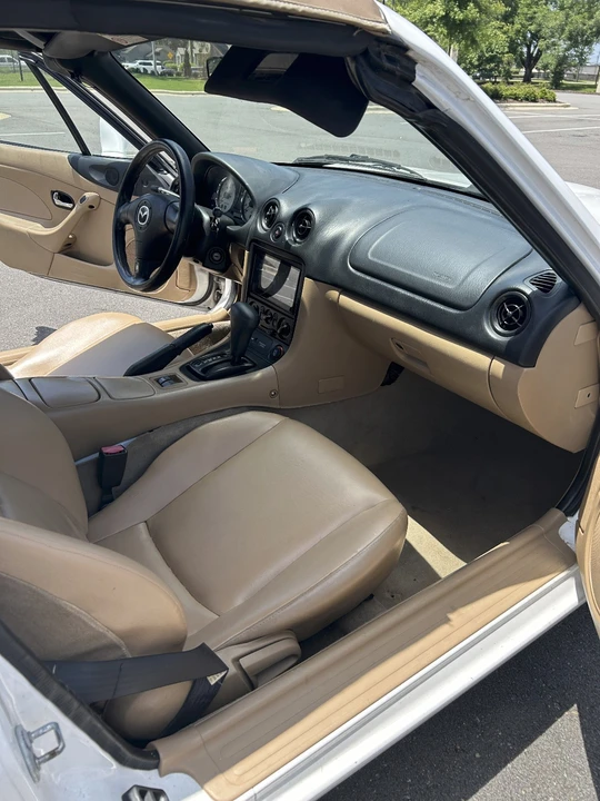 2001 Mazda NB MX-5 Miata - Image 14 of 24