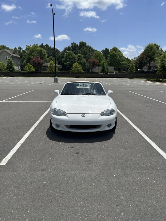 2001 Mazda NB MX-5 Miata - Image 8 of 24