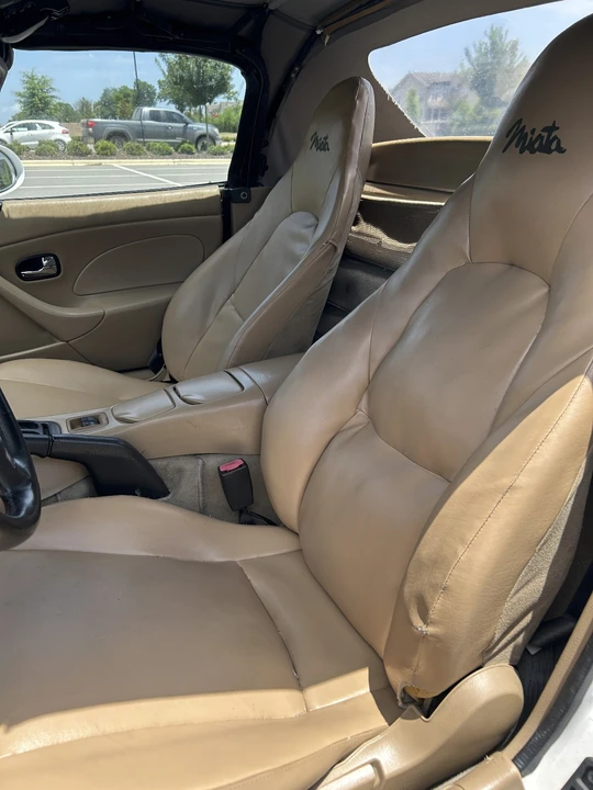 2001 Mazda NB MX-5 Miata - Image 11 of 24
