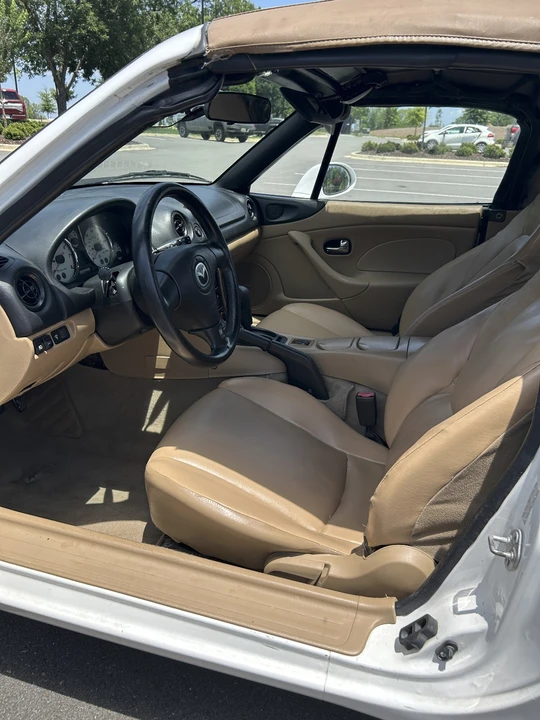 2001 Mazda NB MX-5 Miata - Image 10 of 24