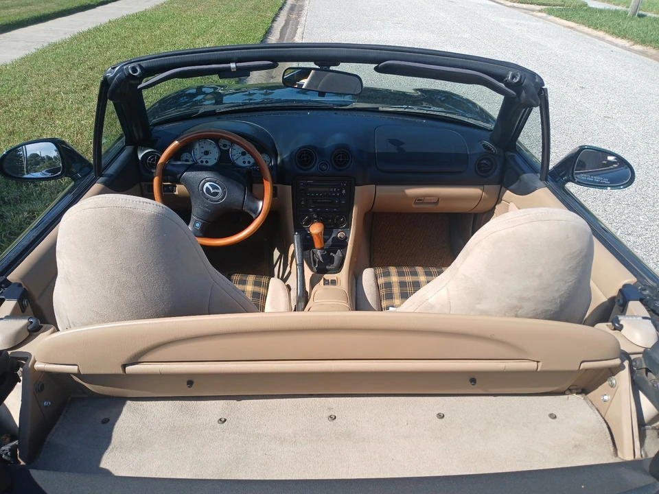 2001 Mazda NB MX-5 Miata - Image 8 of 21