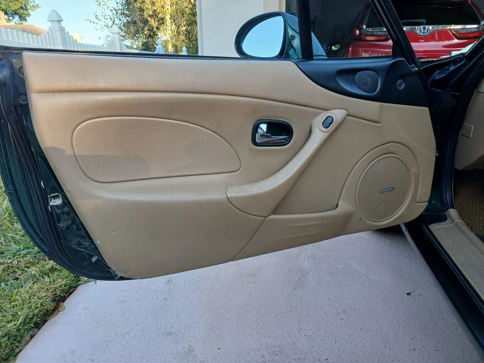 2001 Mazda NB MX-5 Miata - Image 17 of 21
