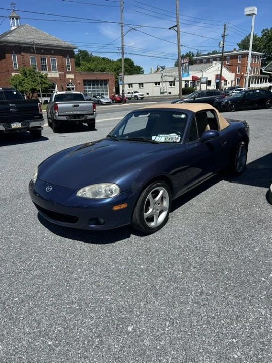 2001 Mazda NB MX-5 Miata - Image 4 of 31