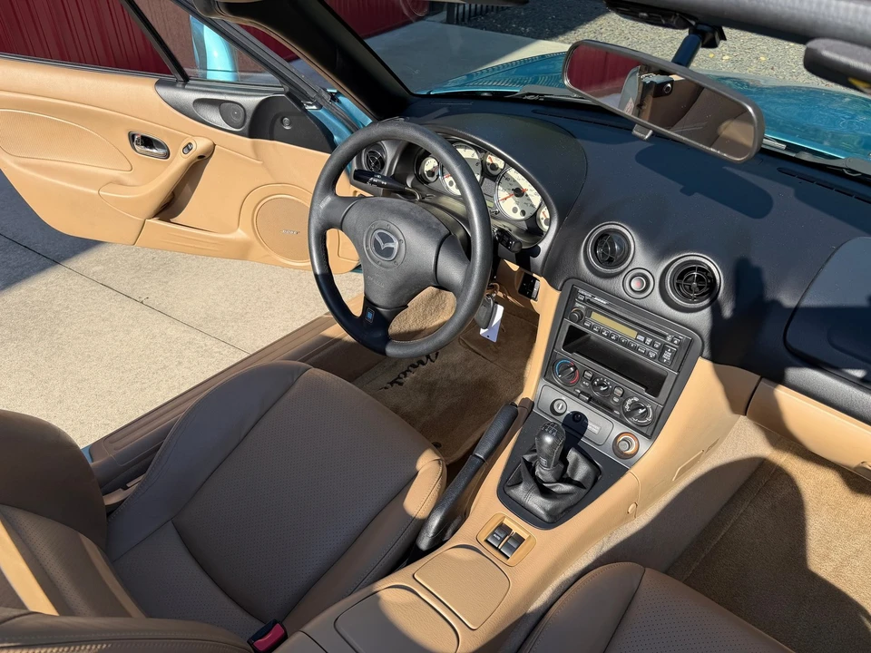 2001 Mazda NB MX-5 Miata - Image 24 of 31