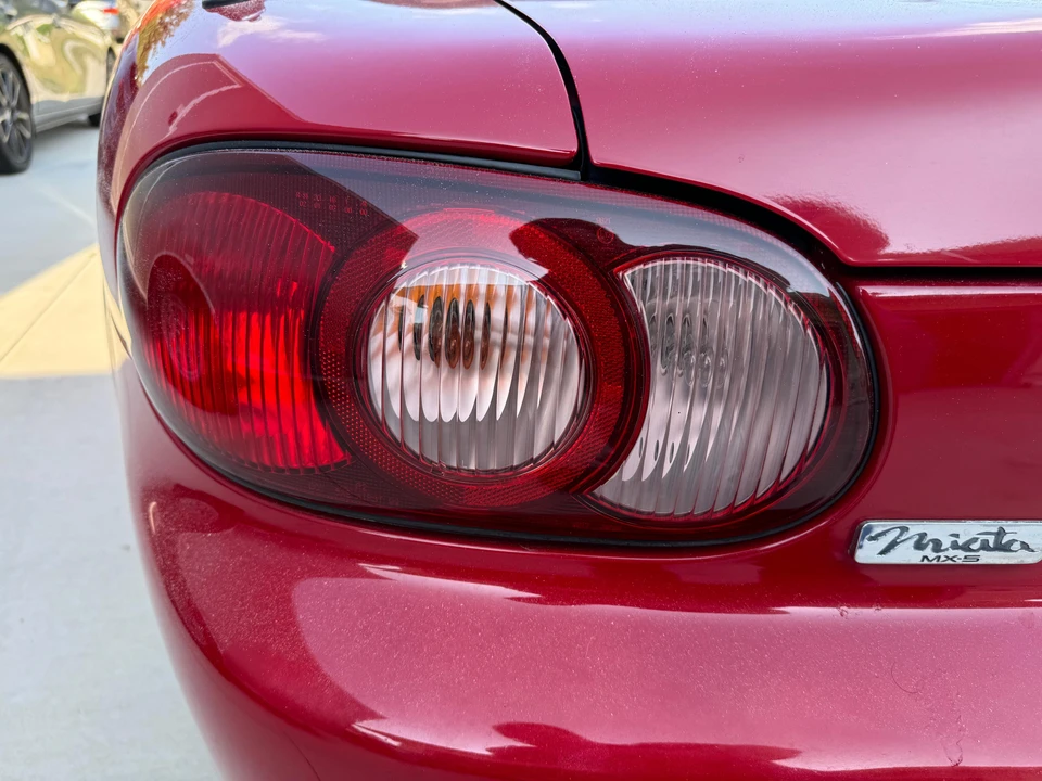 2001 Mazda NB MX-5 Miata - Image 29 of 31