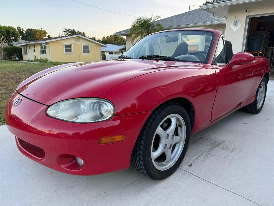 2001 Mazda NB MX-5 Miata - Image 6 of 31