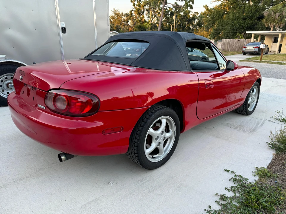 2001 Mazda NB MX-5 Miata - Image 13 of 31