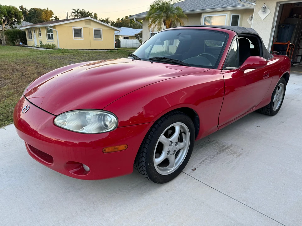 2001 Mazda NB MX-5 Miata - Image 11 of 31