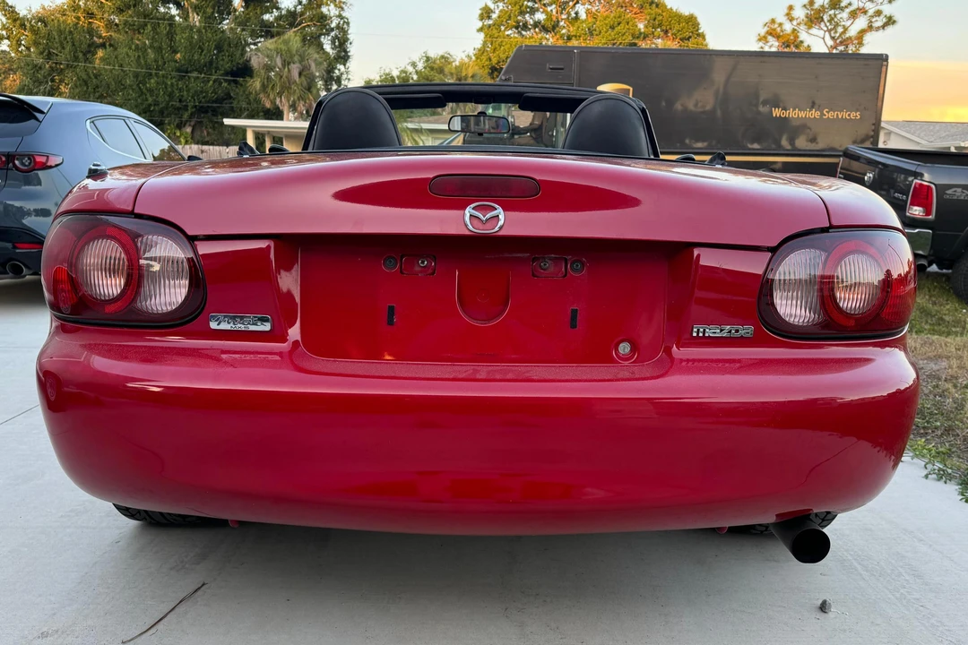 2001 Mazda NB MX-5 Miata - Image 5 of 31