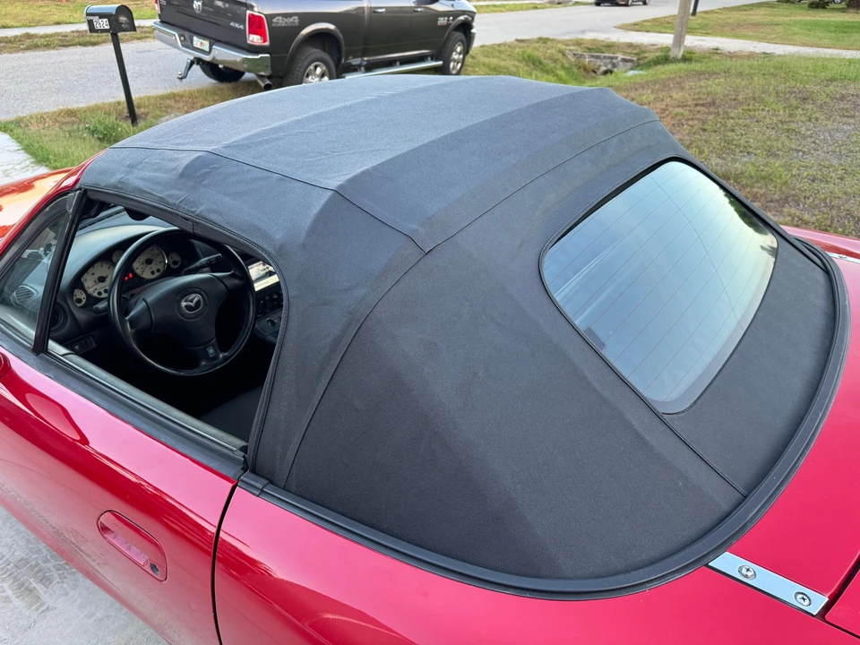 2001 Mazda NB MX-5 Miata - Image 17 of 31