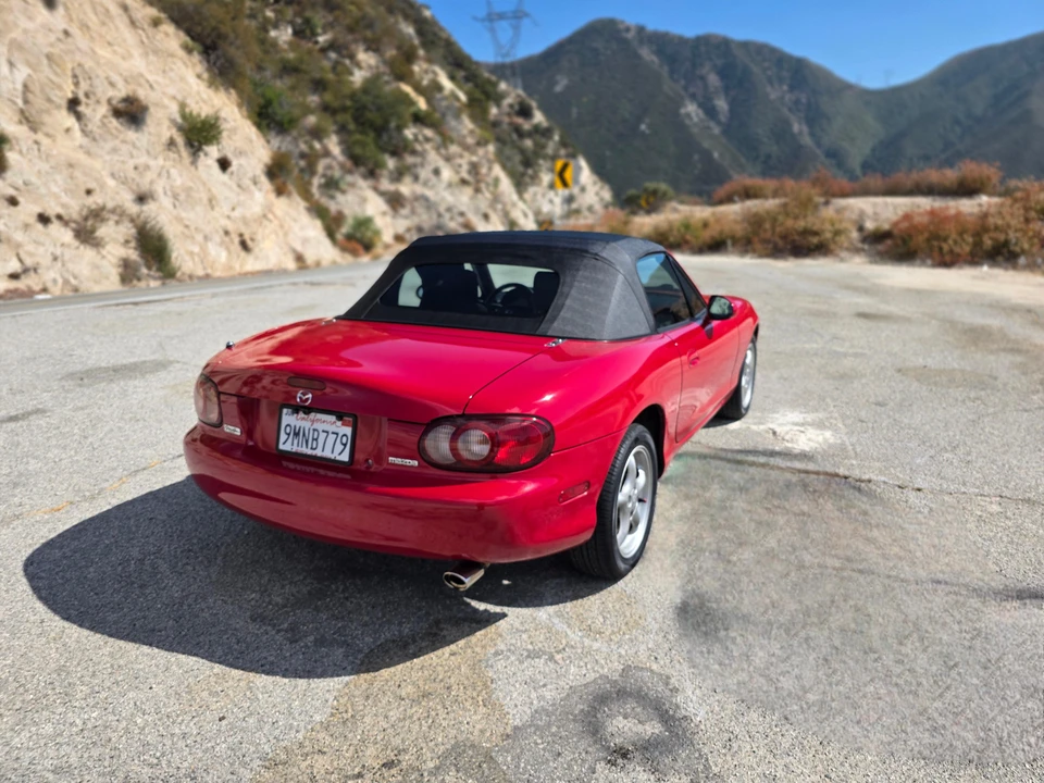 2001 Mazda NB MX-5 Miata - Image 12 of 31
