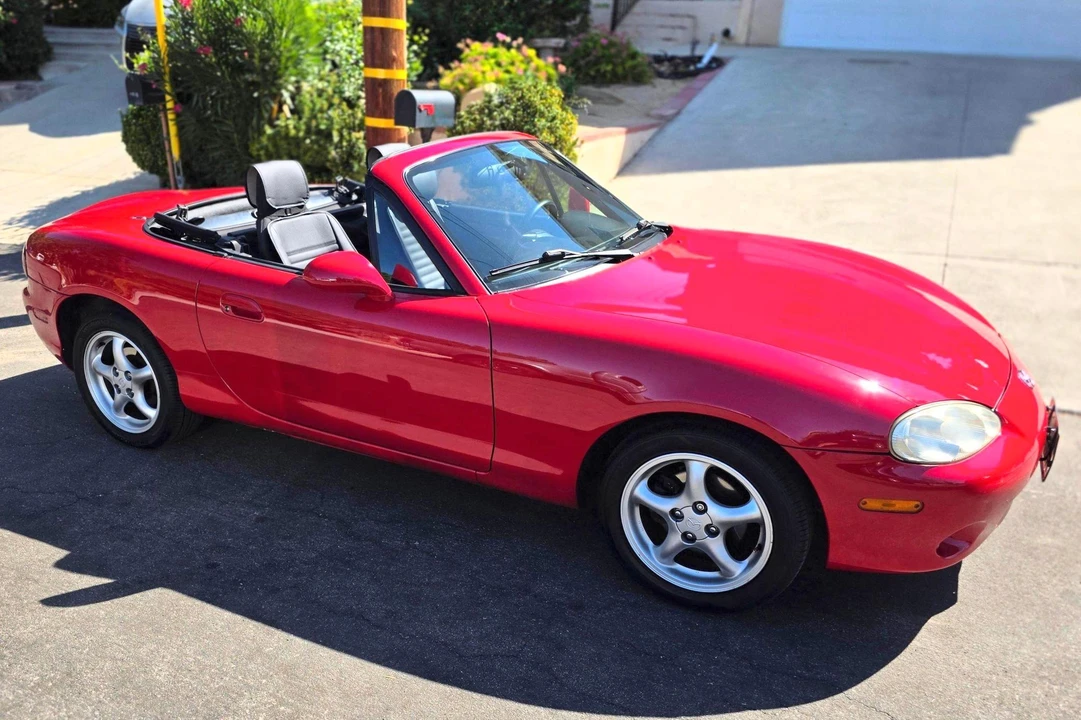 2001 Mazda NB MX-5 Miata - Image 8 of 31