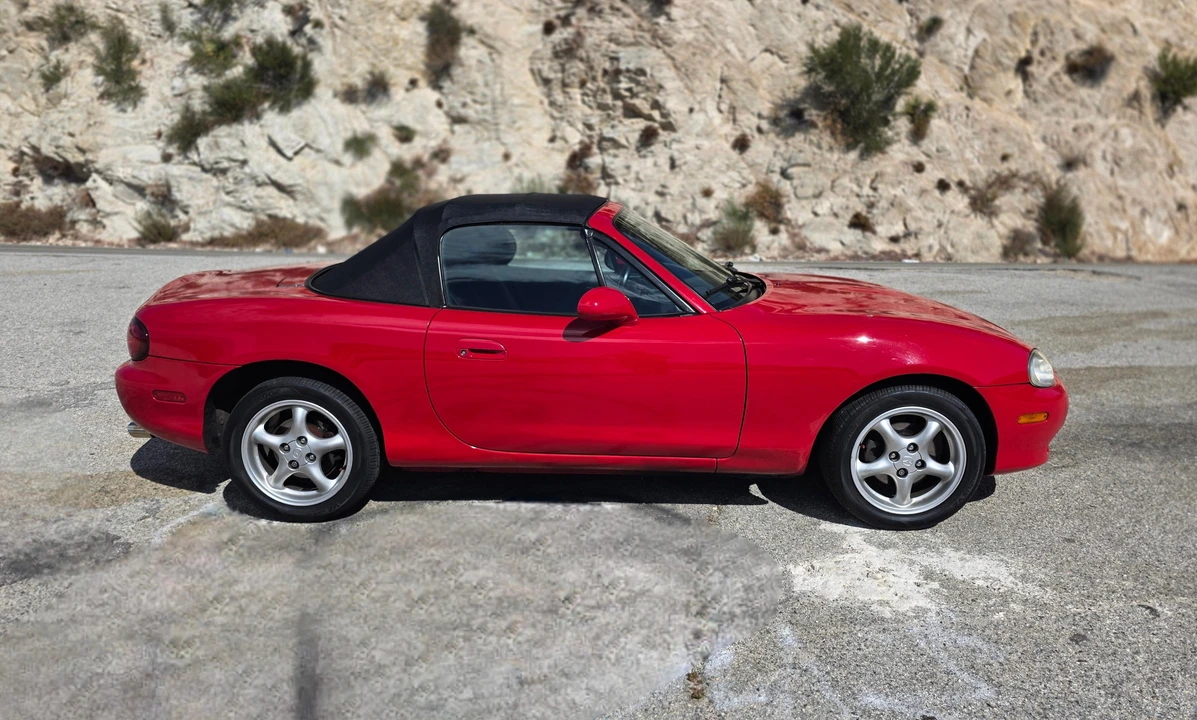 2001 Mazda NB MX-5 Miata - Image 13 of 31