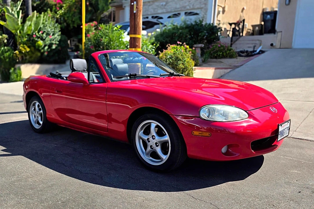 2001 Mazda NB MX-5 Miata - Image 6 of 31