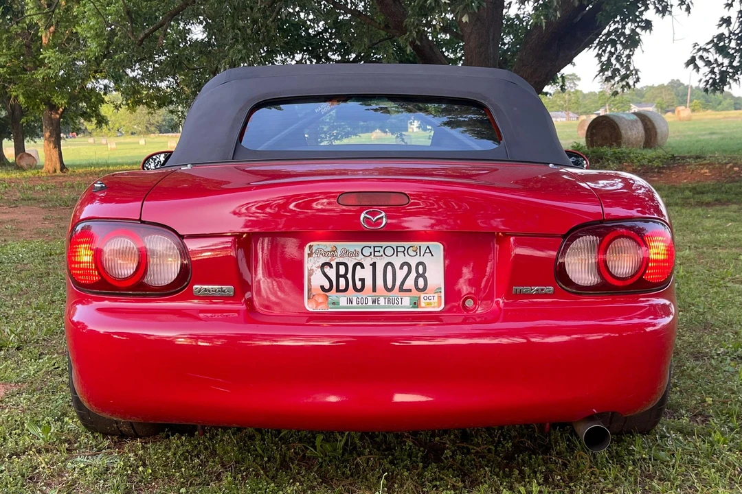 2001 Mazda NB MX-5 Miata - Image 5 of 31