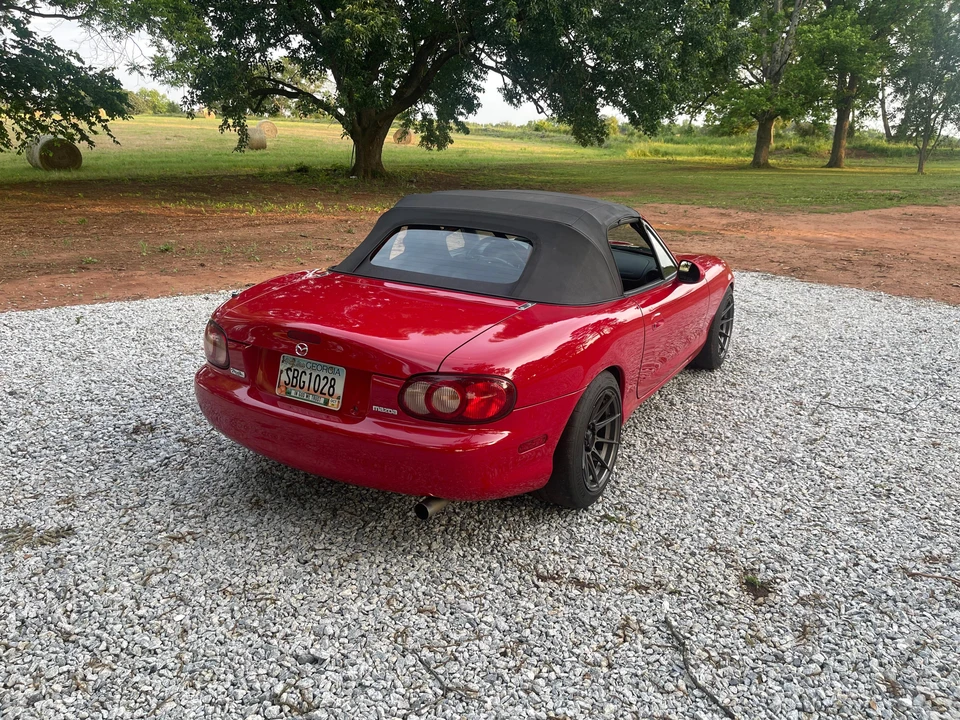 2001 Mazda NB MX-5 Miata - Image 15 of 31