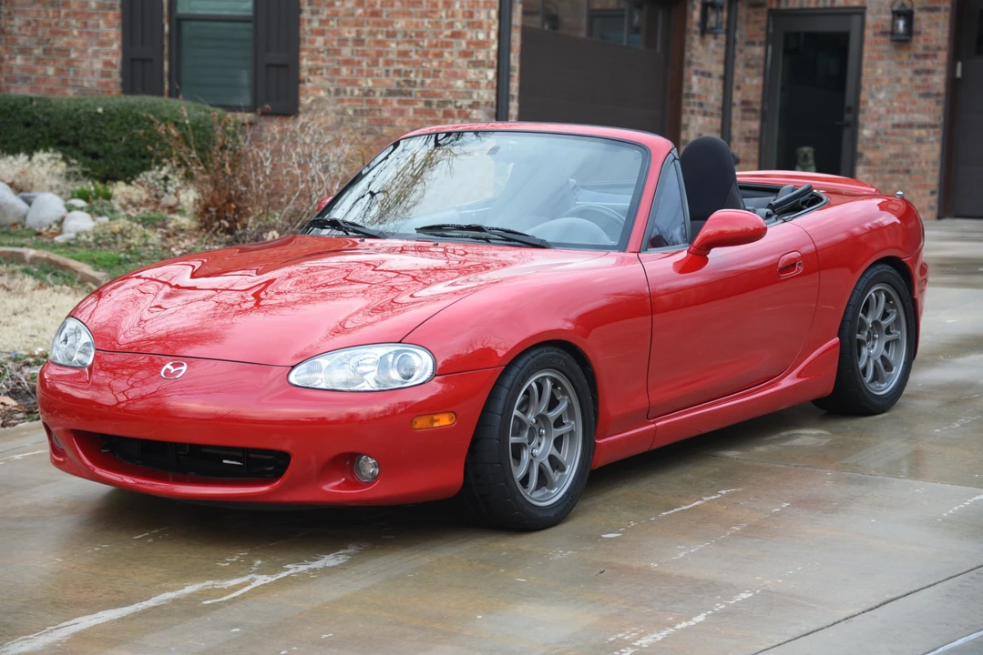 2001 Mazda NB MX-5 Miata - Image 2 of 31