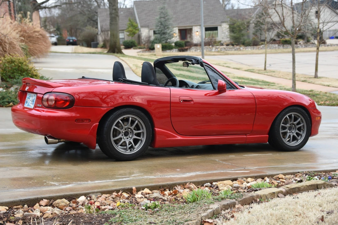 2001 Mazda NB MX-5 Miata - Image 9 of 31