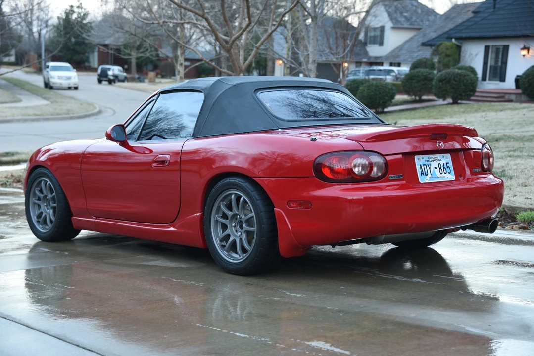 2001 Mazda NB MX-5 Miata - Image 19 of 31