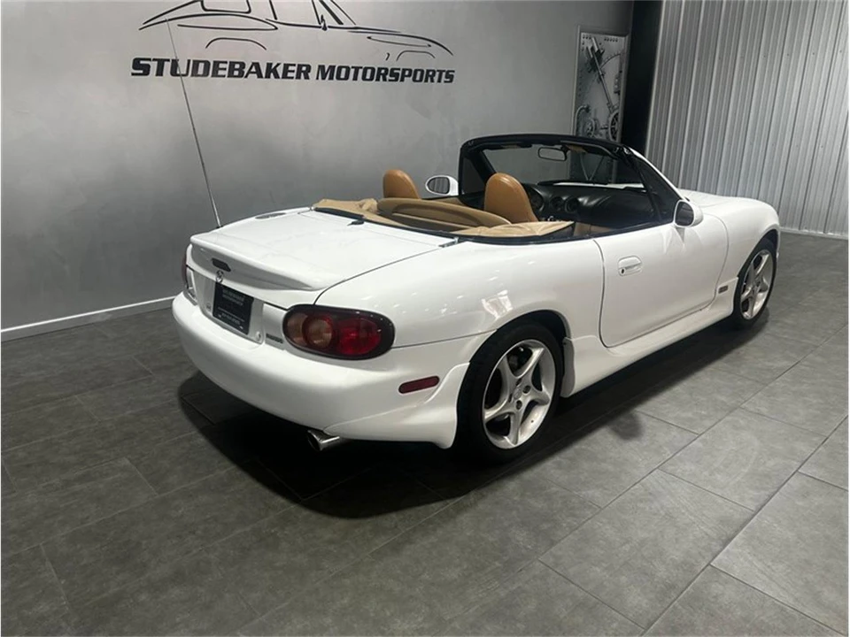 2001 Mazda NB MX-5 Miata - Image 5 of 31