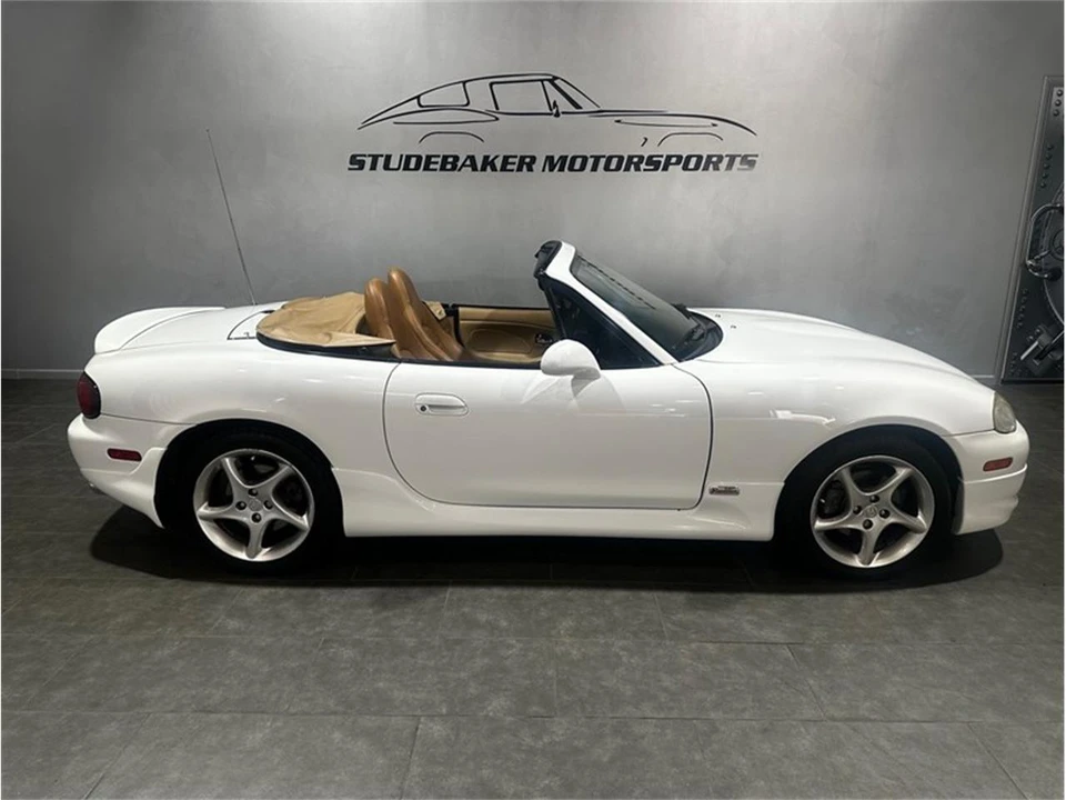 2001 Mazda NB MX-5 Miata - Image 4 of 31