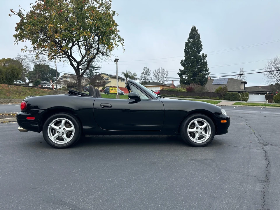 2001 Mazda NB MX-5 Miata - Image 13 of 31