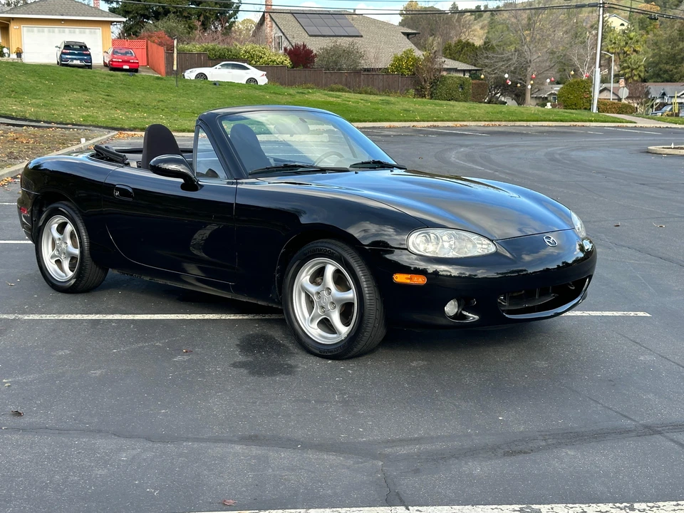 2001 Mazda NB MX-5 Miata - Image 16 of 31