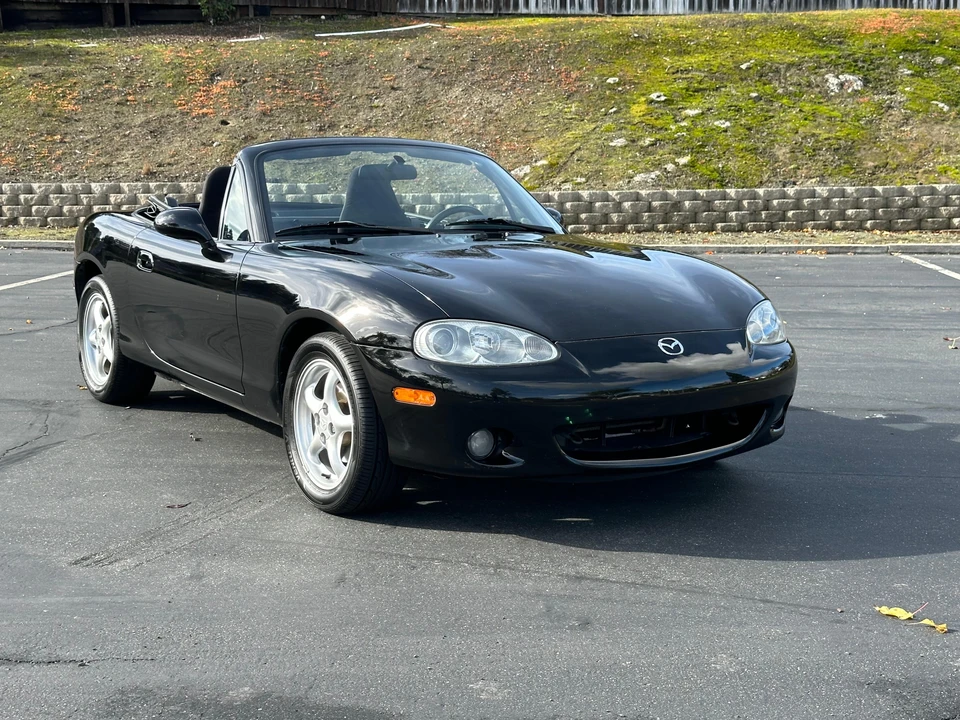 2001 Mazda NB MX-5 Miata - Image 18 of 31