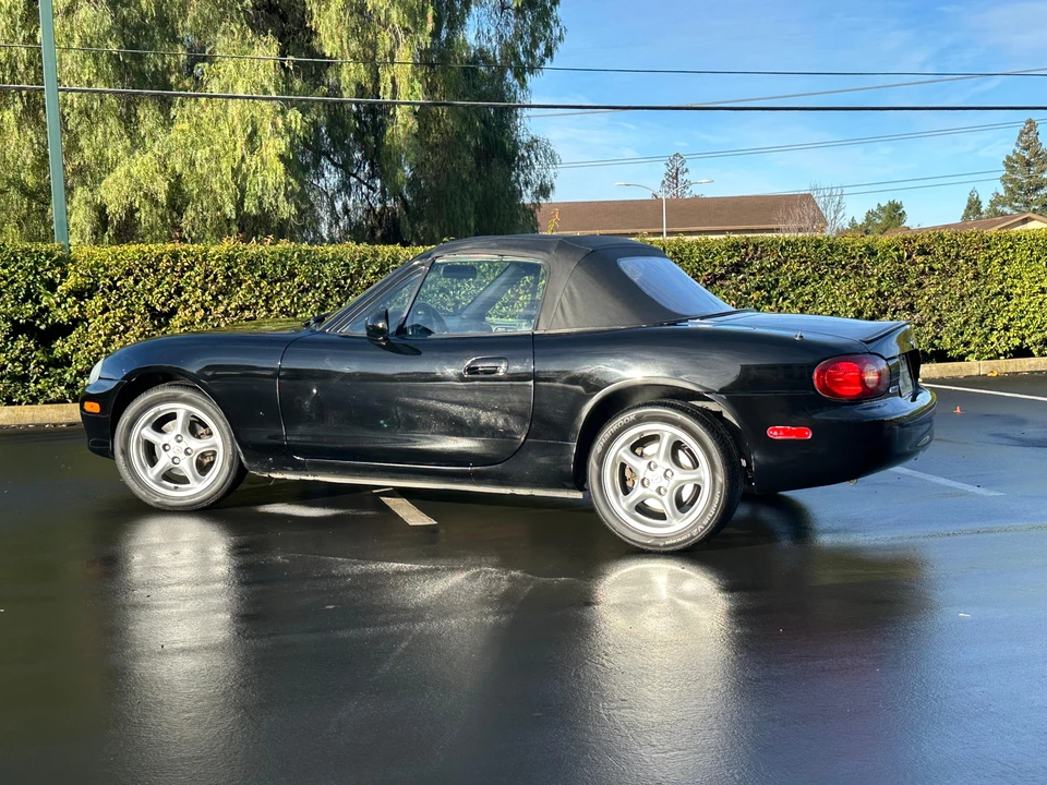 2001 Mazda NB MX-5 Miata - Image 25 of 31