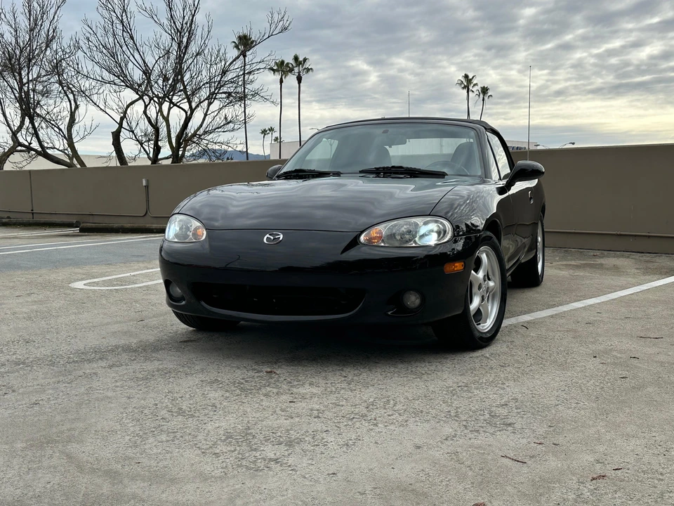 2001 Mazda NB MX-5 Miata - Image 19 of 31