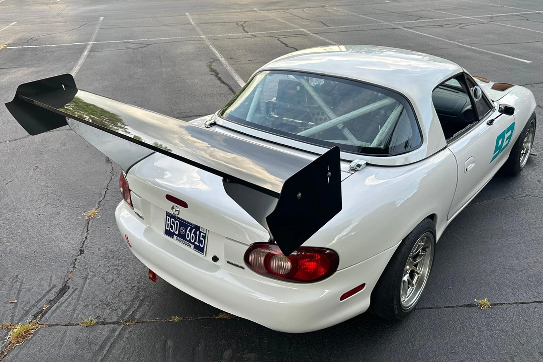 2001 Mazda NB MX-5 Miata - Image 4 of 31
