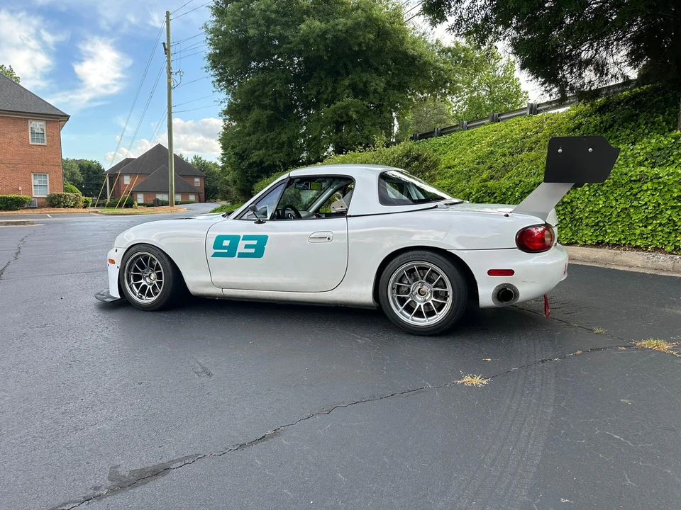 2001 Mazda NB MX-5 Miata - Image 12 of 31