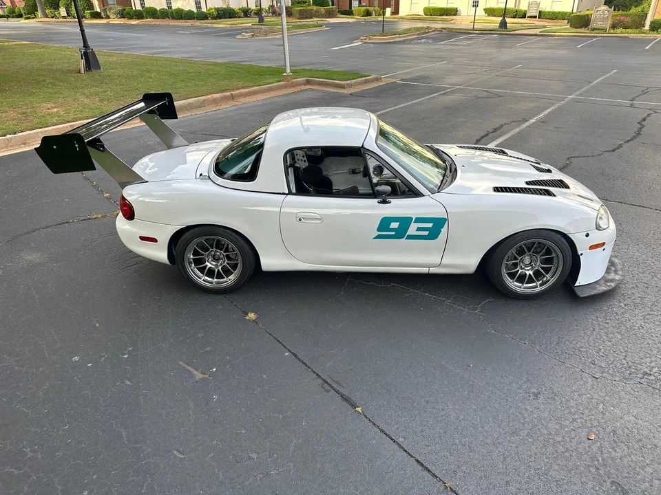 2001 Mazda NB MX-5 Miata - Image 21 of 31