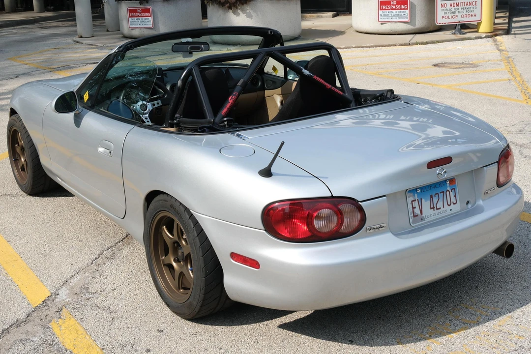2001 Mazda NB MX-5 Miata - Image 6 of 7